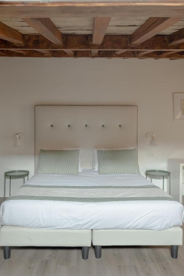 Bed and Breakfast Palazzo Lupardi Relais Roma Esterno foto